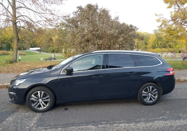 Peugeot 308 cena 54600 przebieg: 46000, rok produkcji 2018 z Września małe 172